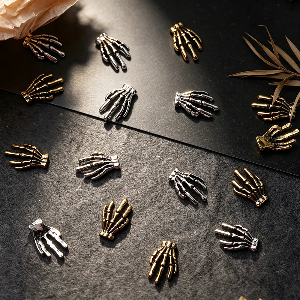 10Pcs Halloween Skull Hand Nail Art Accessories Punk Alloy Skeleton Hands Nail Supplies Retro Gold Silver Halloween Nail Charms