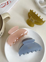 1 Pack French Elegant Acetate Hair Clip New Women's Sweet Shark Clip Medium Exquisite Hair Accessories Headpiece
