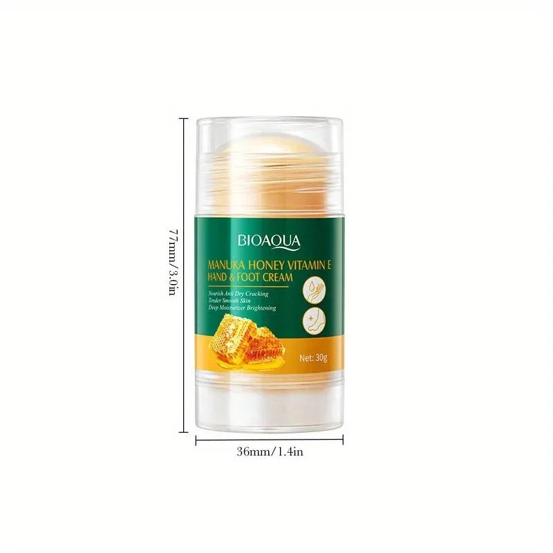 30g of Hand and Foot Cream Can Deeply Nourish Dry and Cracked Skin on Hands and Feet, Effectively Relieving Issues Such as Dryness, Chapping, and Peeling, and Restoring the Skin's Softness and Moisture