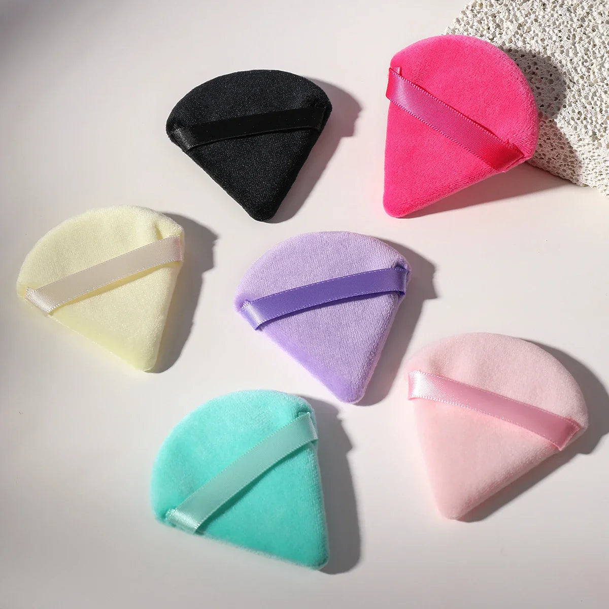 Black Triangle Velvet Powder Puff Soft Foundation Makeup Sponge Portable Household Cosmetic Beauty Accessory