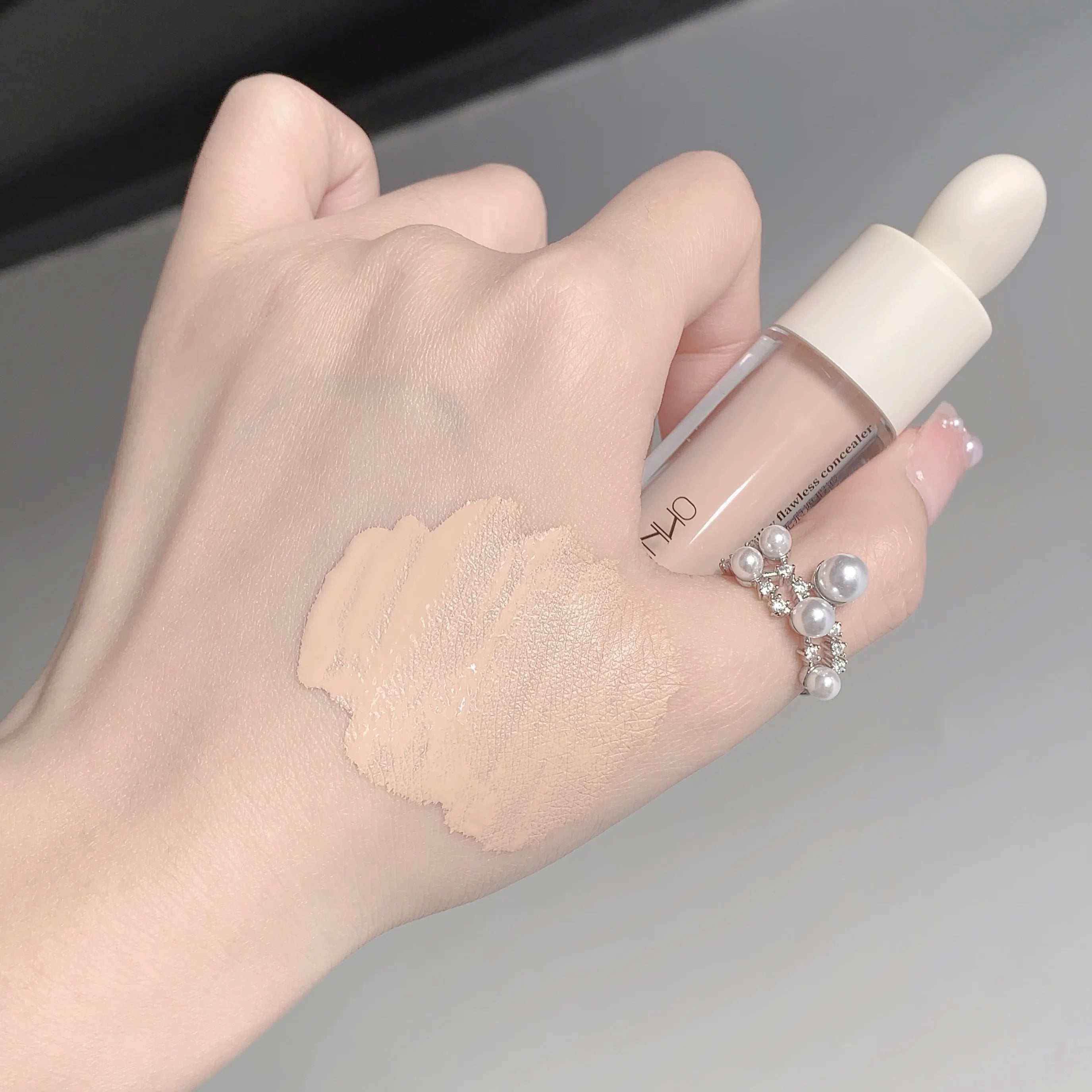 3 Colors Silky Concealer Cover Acne Marks Spots Dark Eye Circles Face Brightening Skin Whitening Concealer