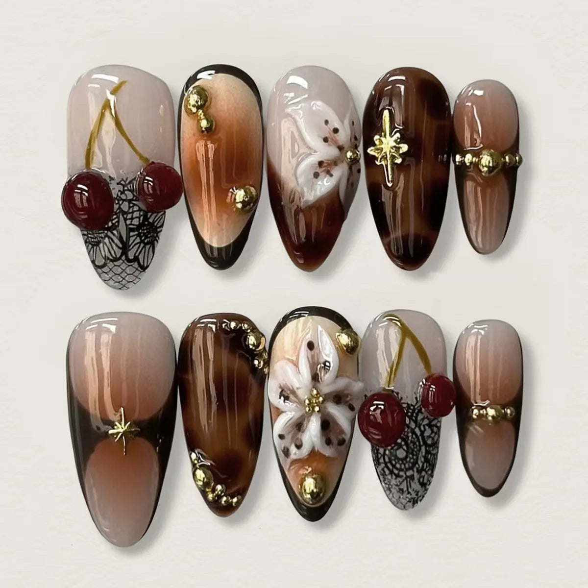 24 false nail pieces shipped randomly, Instagram-style false nails, wearable full-coverage almond-shaped press-on nails.