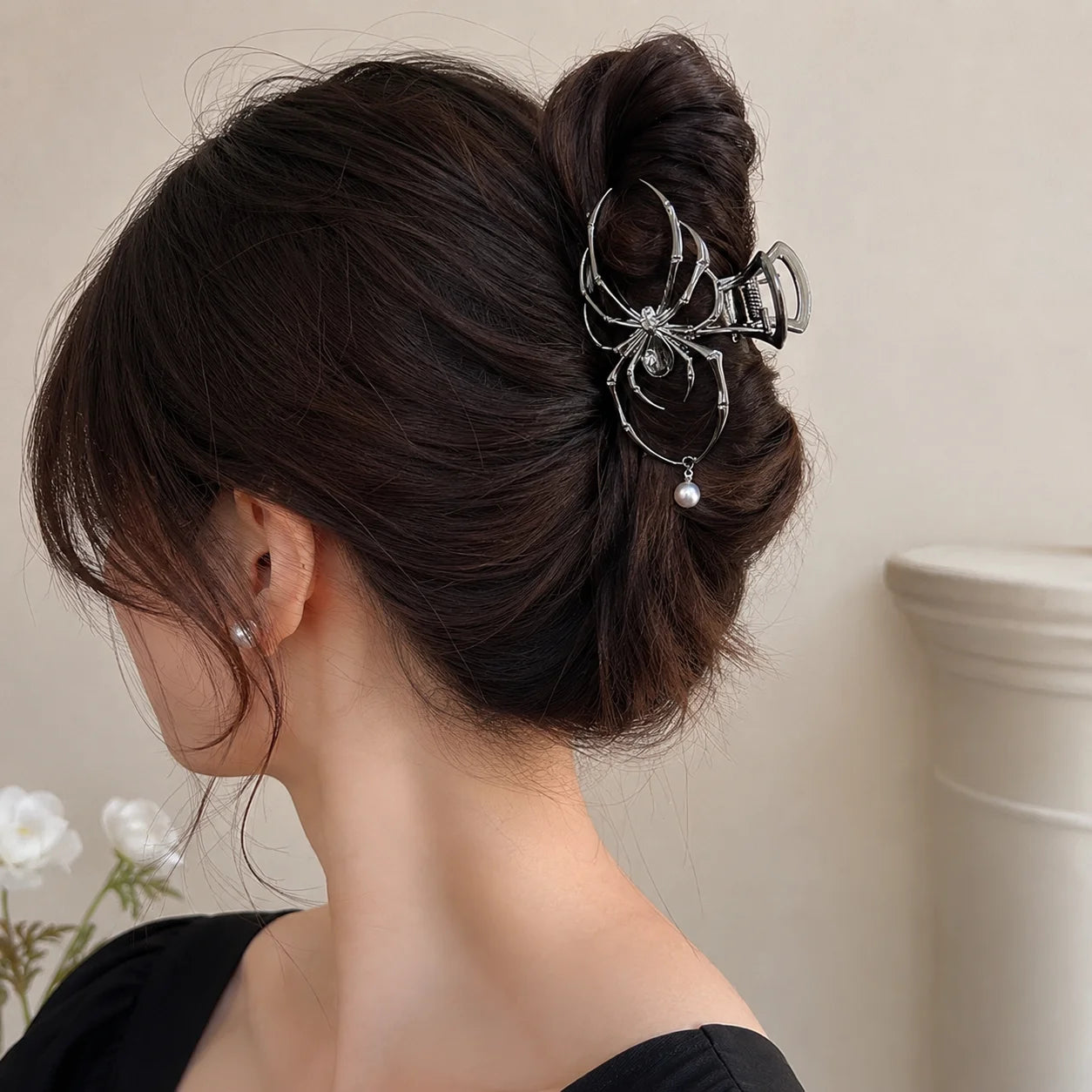Spider Personalized Hair Clip Women Aluminum Alloy Hair Claw Pearl Pendant Rhinestone Festival Fashion Hair Accessories Girls
