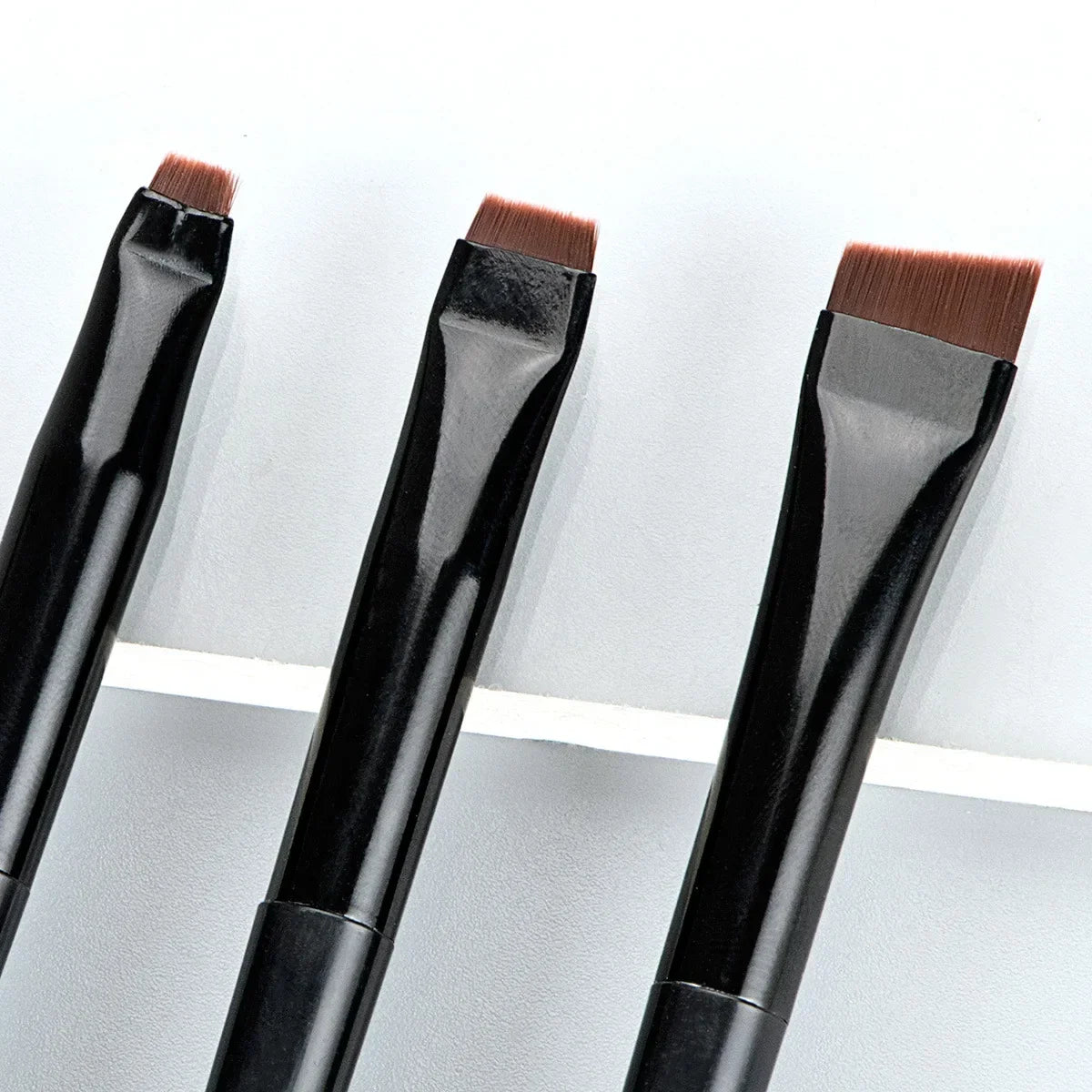 Upgrade Blade Eyeliner Brush Ultra Thin Fine Angle Flat Eyebrow Brush Under The Eyes Place Makeup Brush Precise Detail Brushes