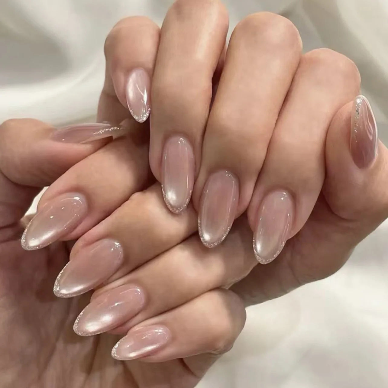 24Pcs Oval Short Pink Press on Nails Simple Ombre Spring False Nail for Sweet Sassy Cool Women&Girl Removable Wearable Nail Art