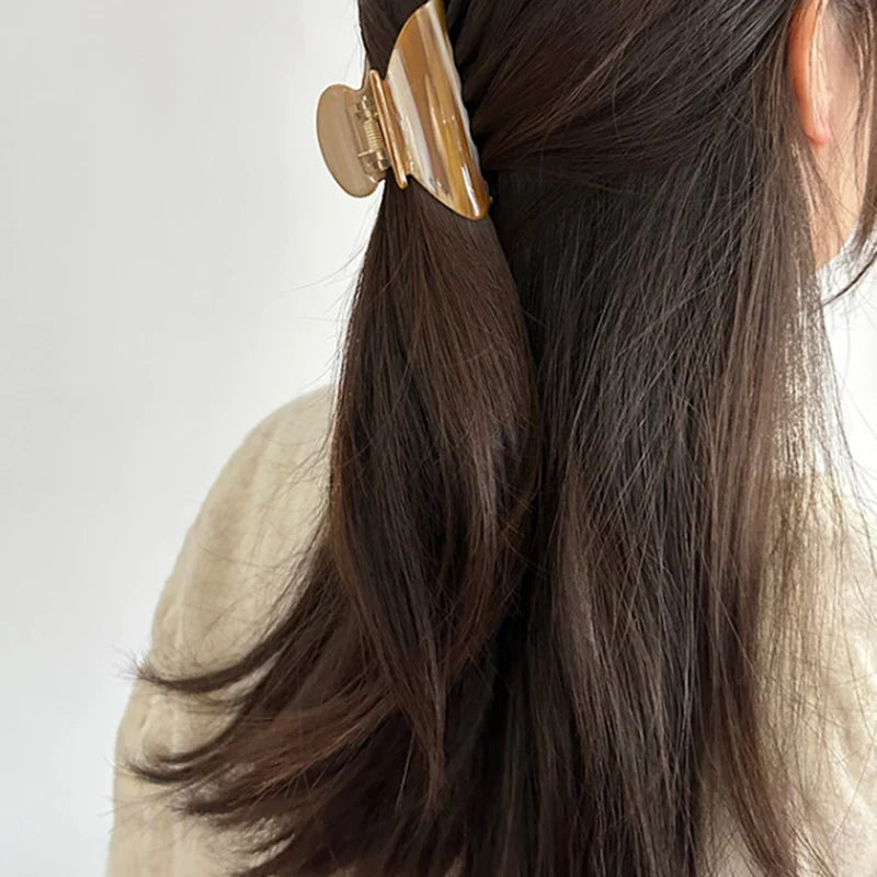 1 Pack French Elegant Acetate Hair Clip New Women's Sweet Shark Clip Medium Exquisite Hair Accessories Headpiece