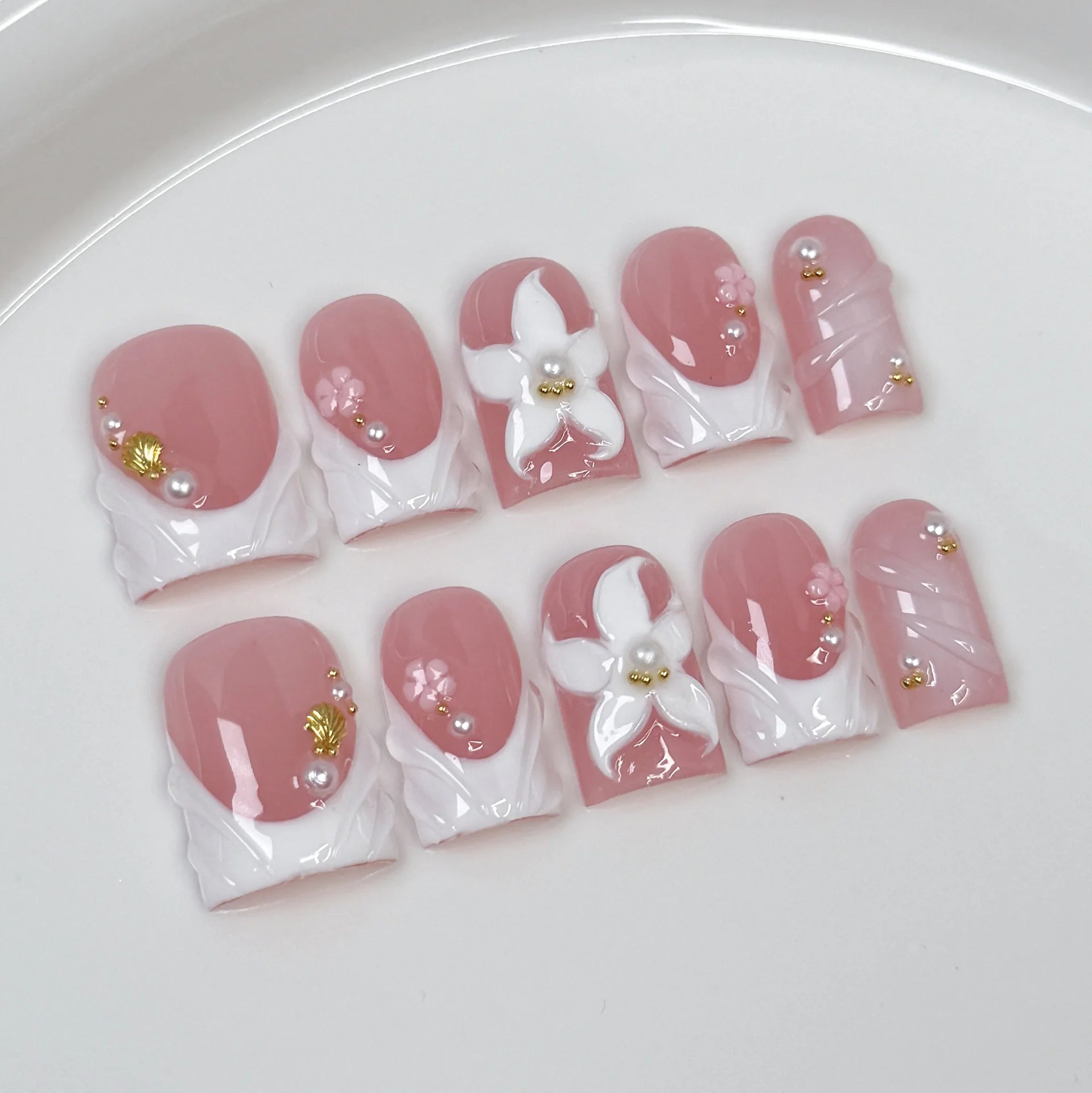 10Pcs Sweet Mid-length Ballet False Nails Art Fashion Pink Cat Eye Lovely Bow Wearable Finished Nails Set Summer Acrylic Nails