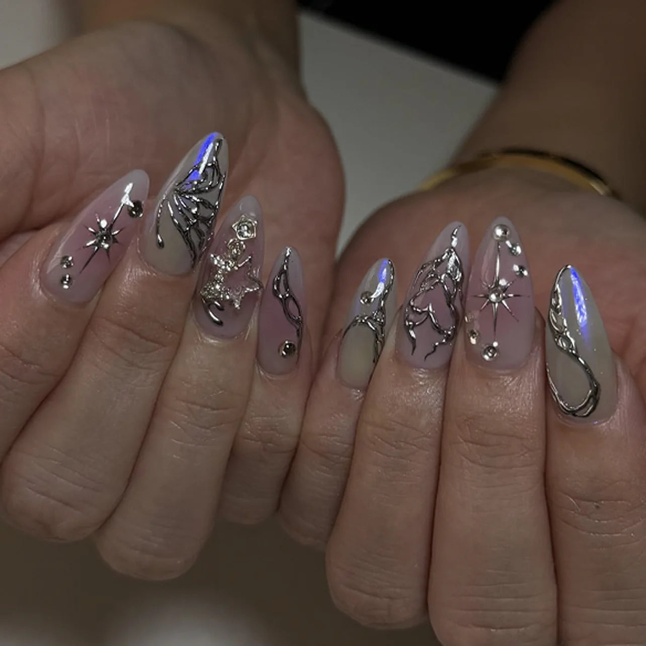 24Pcs Dark Press on Fake Nails with Black Glitter 3D Metallic Designs Sweet Cool Almond False Nails Detachable Nails Spice Girls