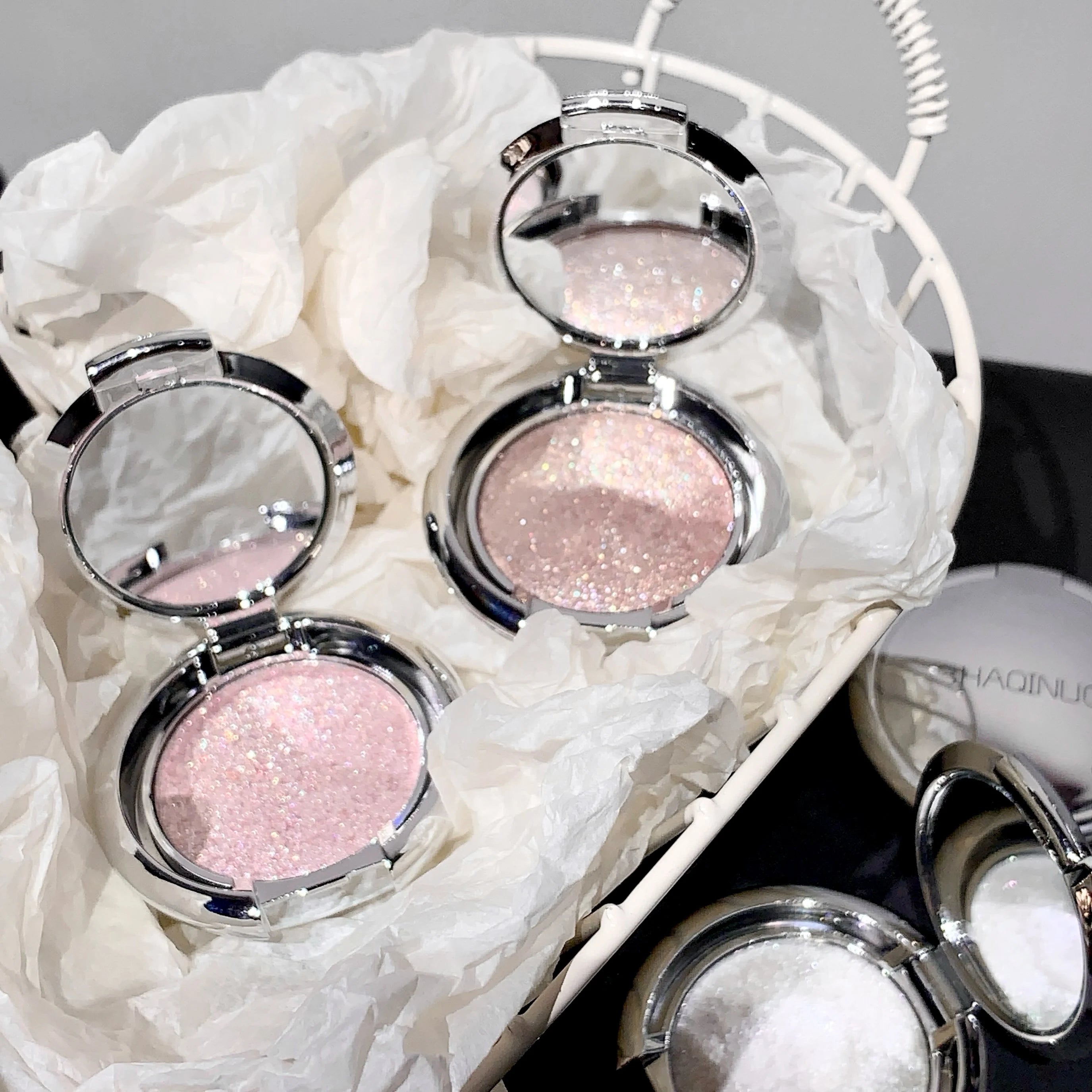 SHAQINUO Highlighter Cream, Radiant Shimmer Powder, Smooth with Potato Mash Texture, Long-lasting, Non-Flaking for Highlighting