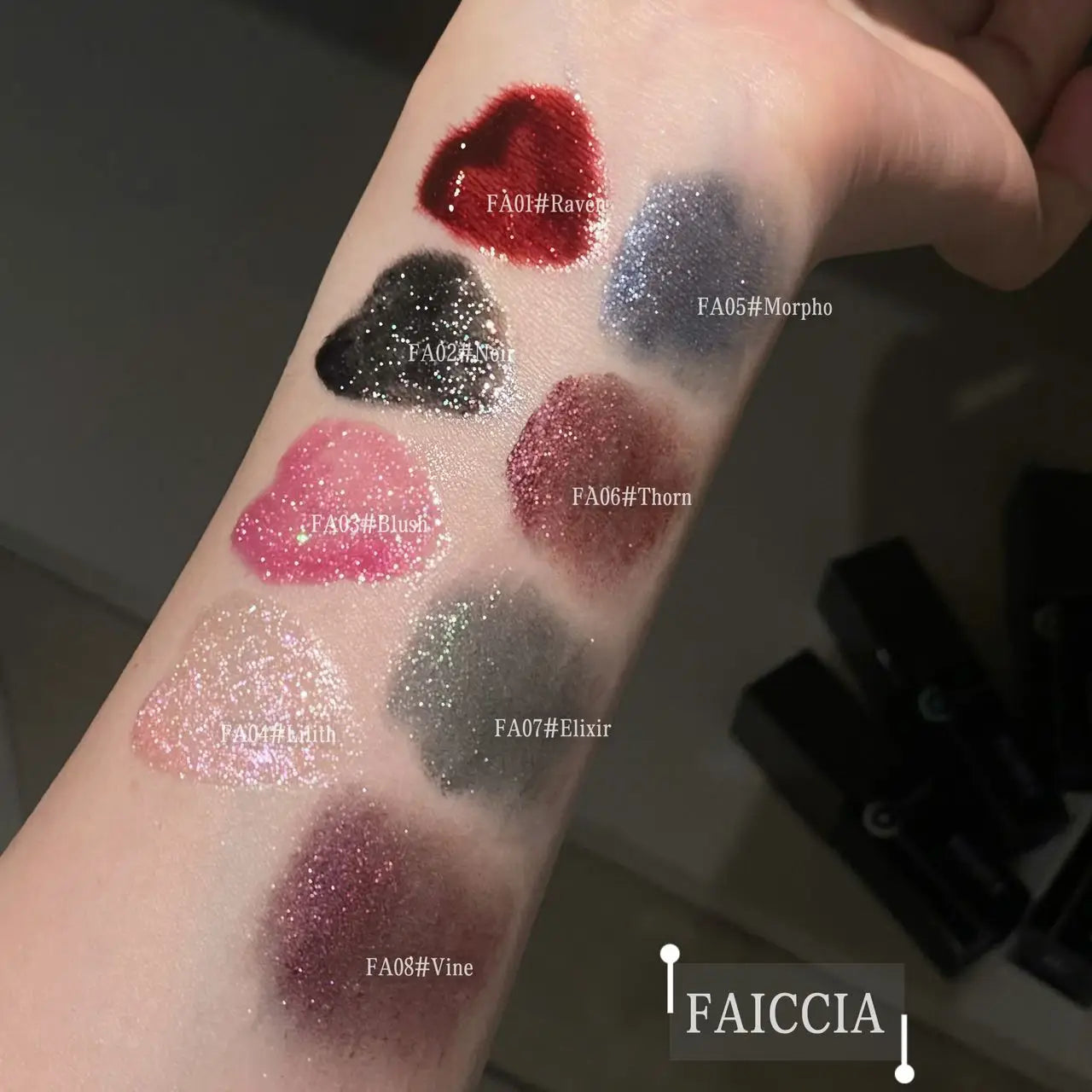 Pearlescent Polarized Green Lip Mud Gloss Fine Shimmer Lip Glaze Plumping Gothic Black Moisturizing Shiny Halloween Lips Makeup