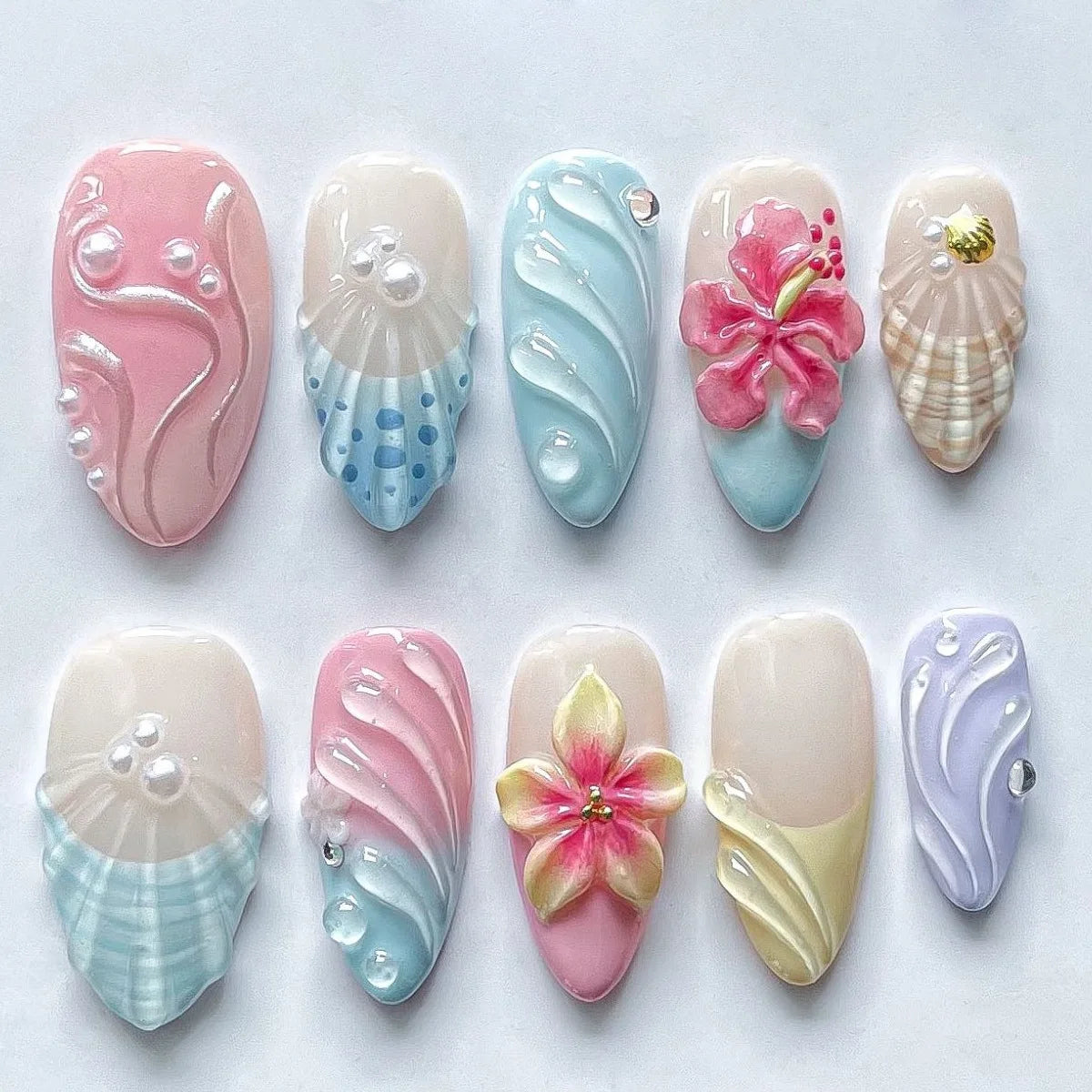 24pcs Wearable Press on Nails Strawberry Bow Design Nails Tips Red Short Almond Pearl Starlight Fake Nail Art Flower False Nails