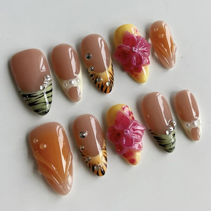 24 false nail pieces shipped randomly, Instagram-style false nails, wearable full-coverage almond-shaped press-on nails.