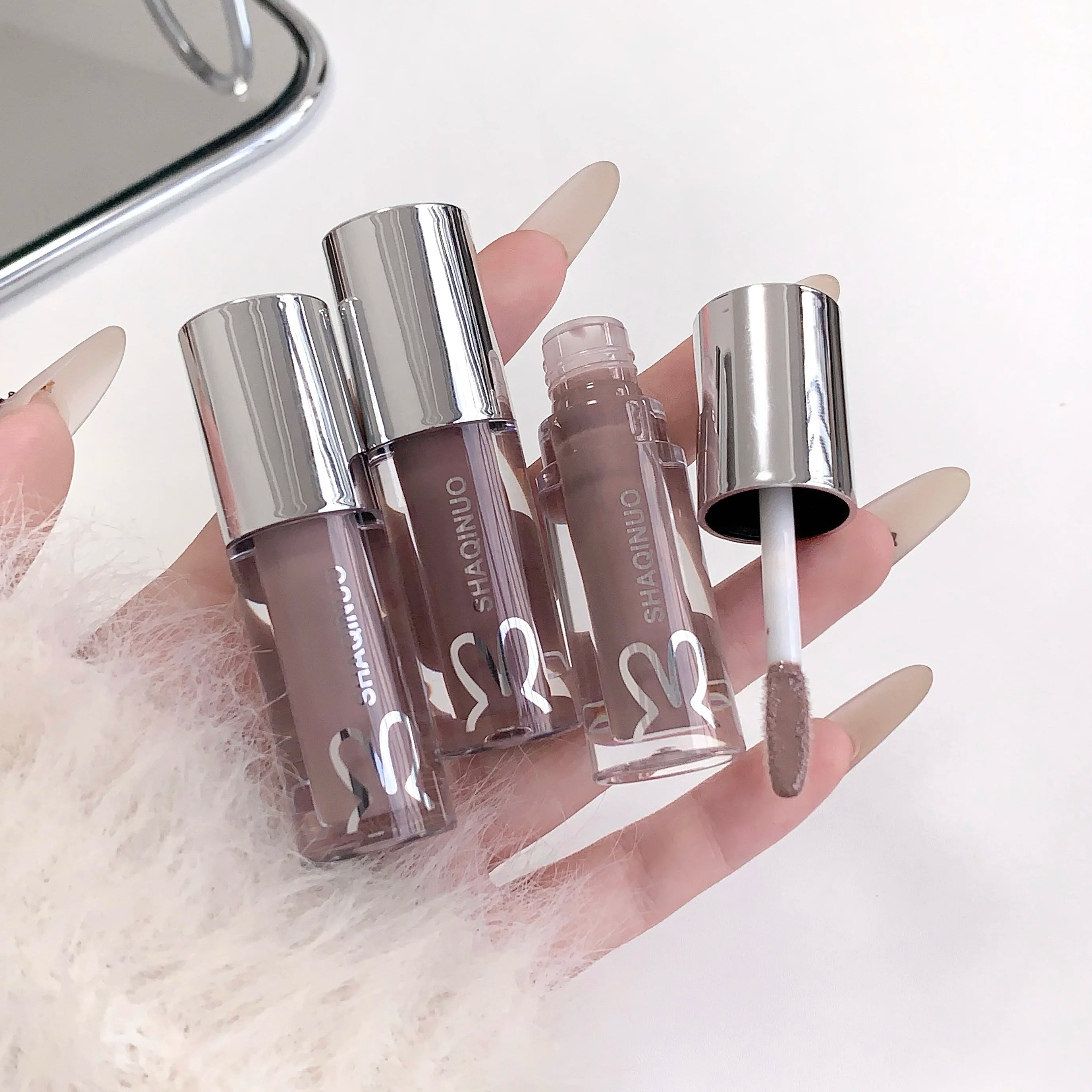 Water Light Mirror Lip Gloss Lasting Moisturizing Cool Black Silver Gray Pearlescent Fine Sparkling Lipstick Lip Oil