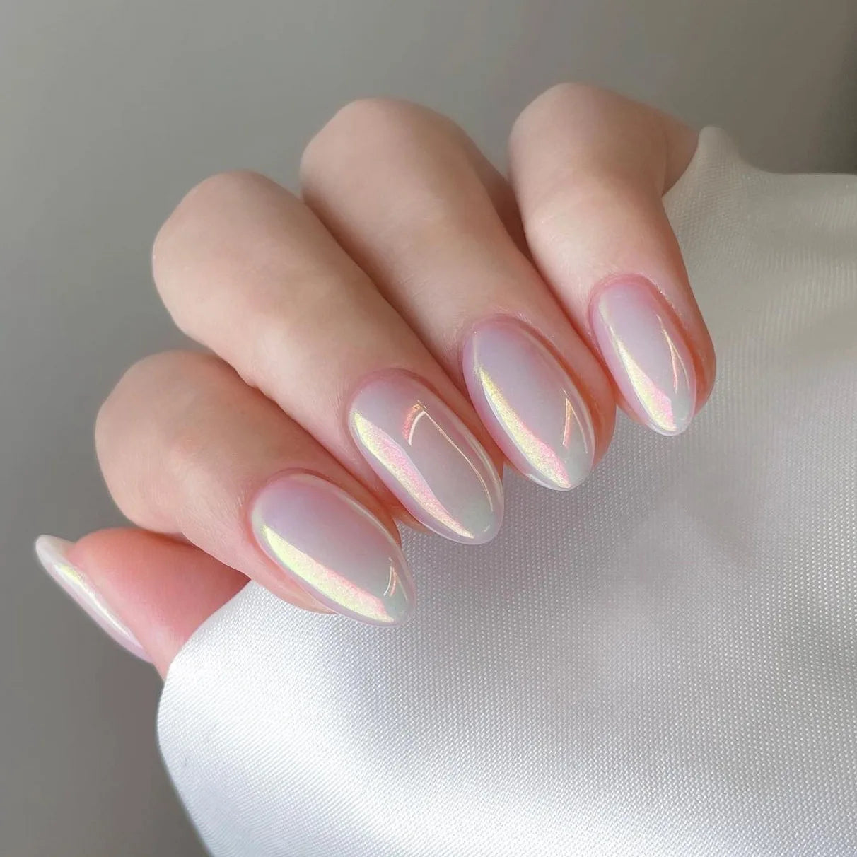 24Pcs Simple Wine Red Fake Nail with Mid-length Design Almond Press on False Nails Wearable Round Head Oval Full Cover Nail Tips