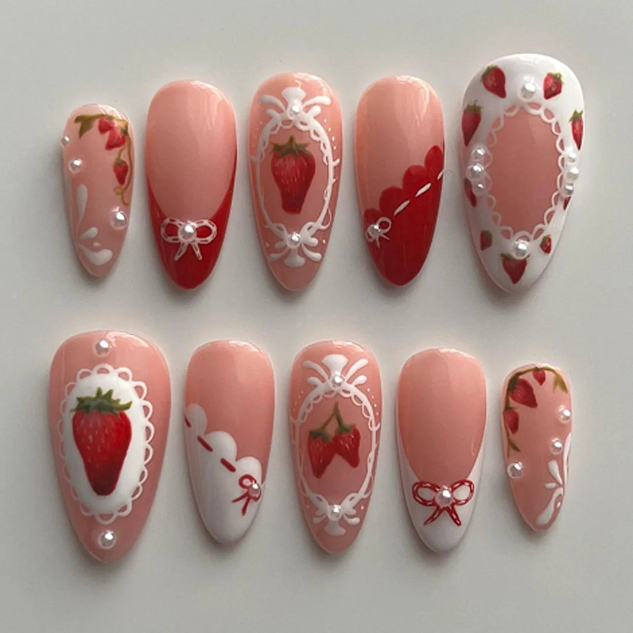 24pcs Wearable Press on Nails Strawberry Bow Design Nails Tips Red Short Almond Pearl Starlight Fake Nail Art Flower False Nails